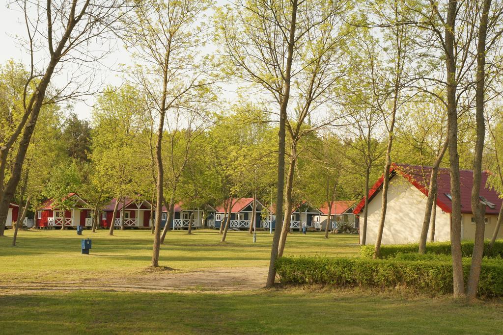 Holiday Resort & Camping Intercamp'84 Леба Экстерьер фото